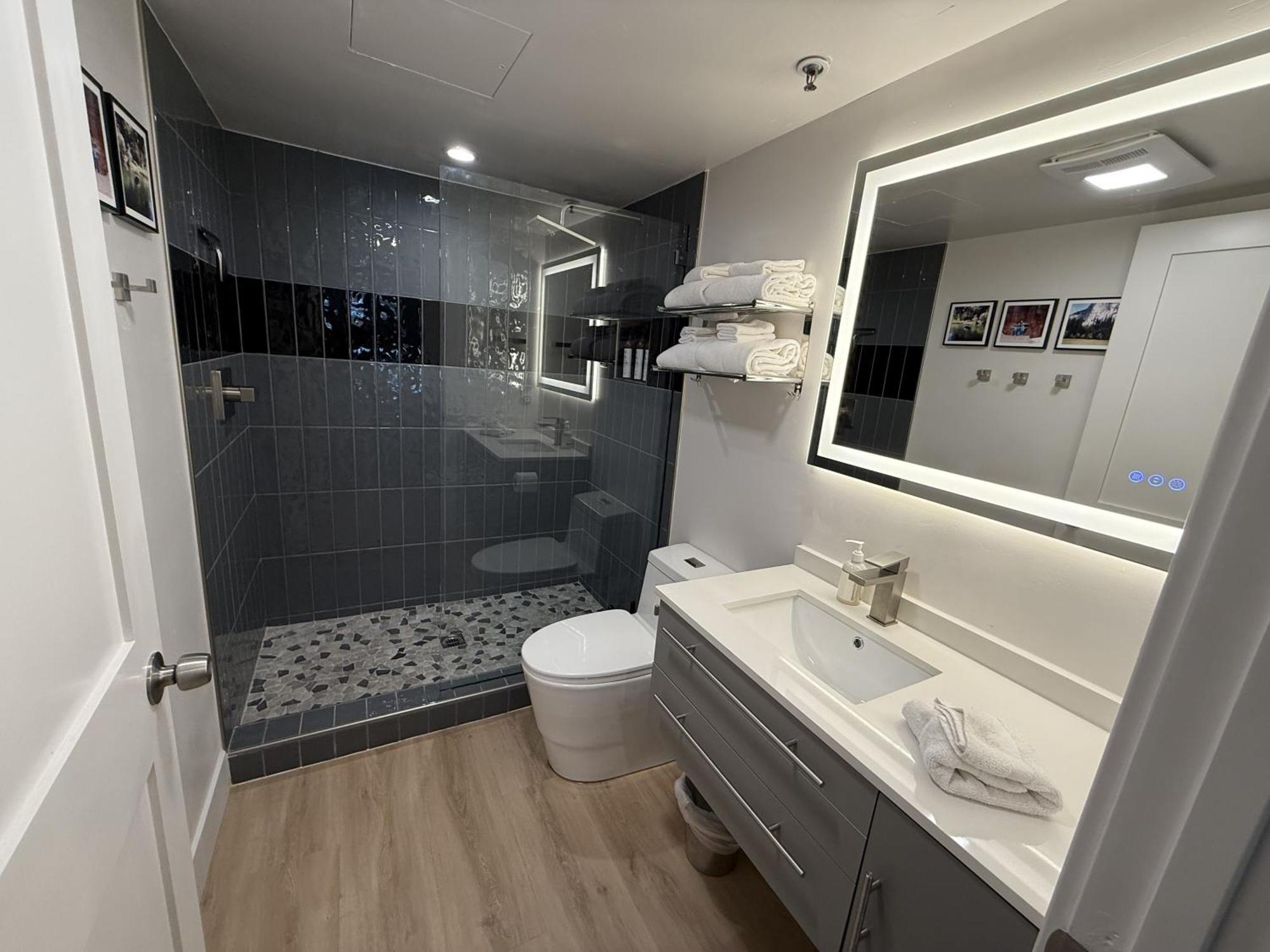 Yosemite West Condos ภายนอก รูปภาพ